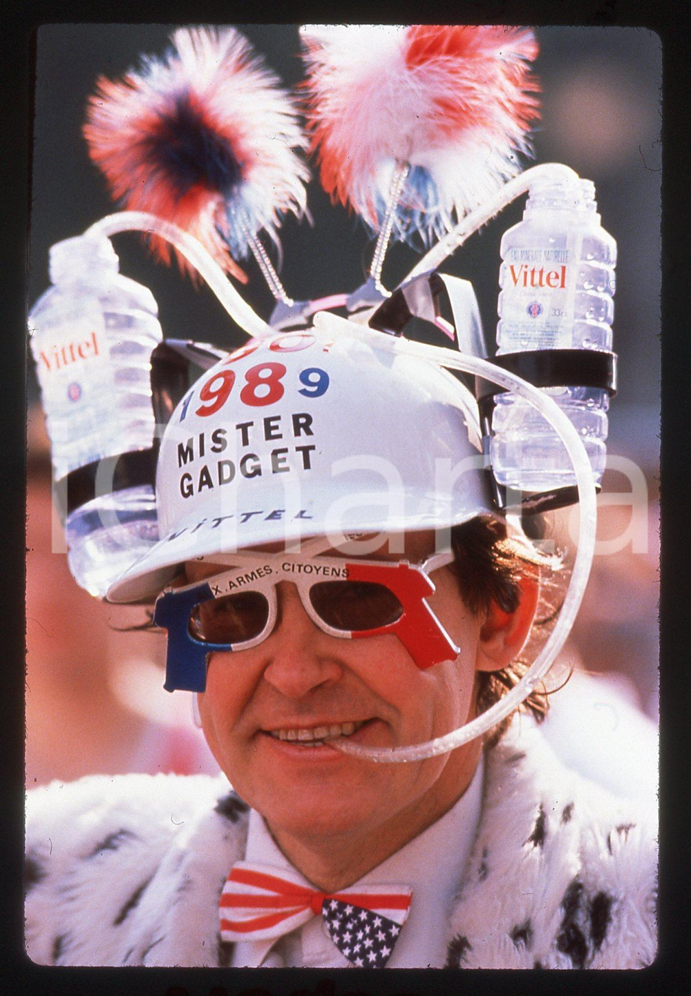 35mm vintage slide* 1989  MARATHON DE PARIS Promoter della manifestazione
