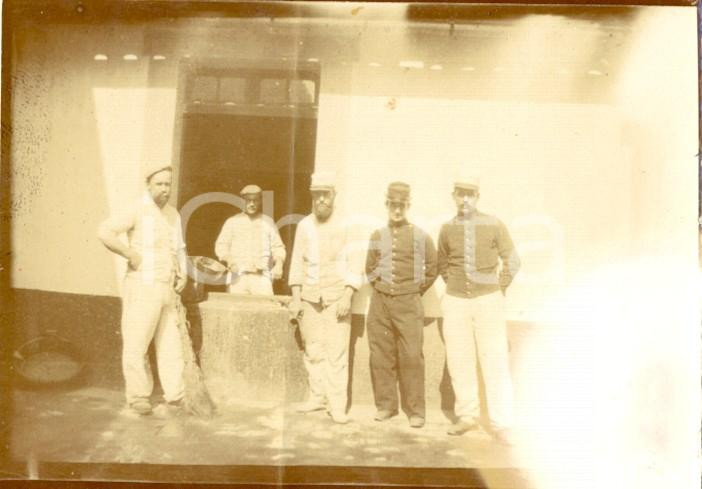 Fotografia d epoca originale 1915 ca ALGERIE FRANCAISE Soldats de corvee dans la cuisine de la caserme du Bey 1