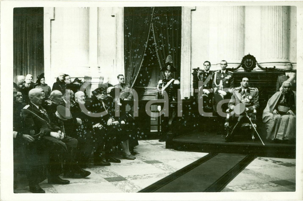 Fotografia d epoca originale 1938 NAPOLI Principe UMBERTO II inaugura anno accademico UNIVERSITA  Foto 1