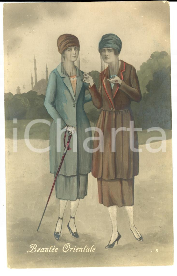 Cartolina originale da collezione 1920 ca COSTUMI TURCHIA Bellezze orientali vestite all'occidentale *RARA FP NV 1