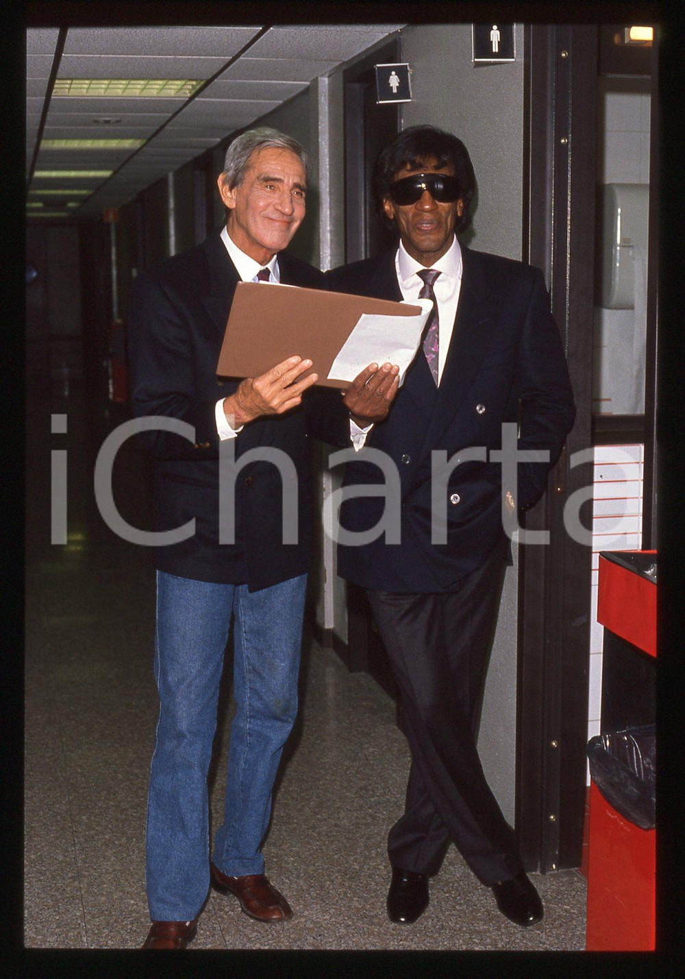 35mm vintage slide* 1985ca COSTUME Walter CHIARI e Rocky ROBERTS Ritratto (4)