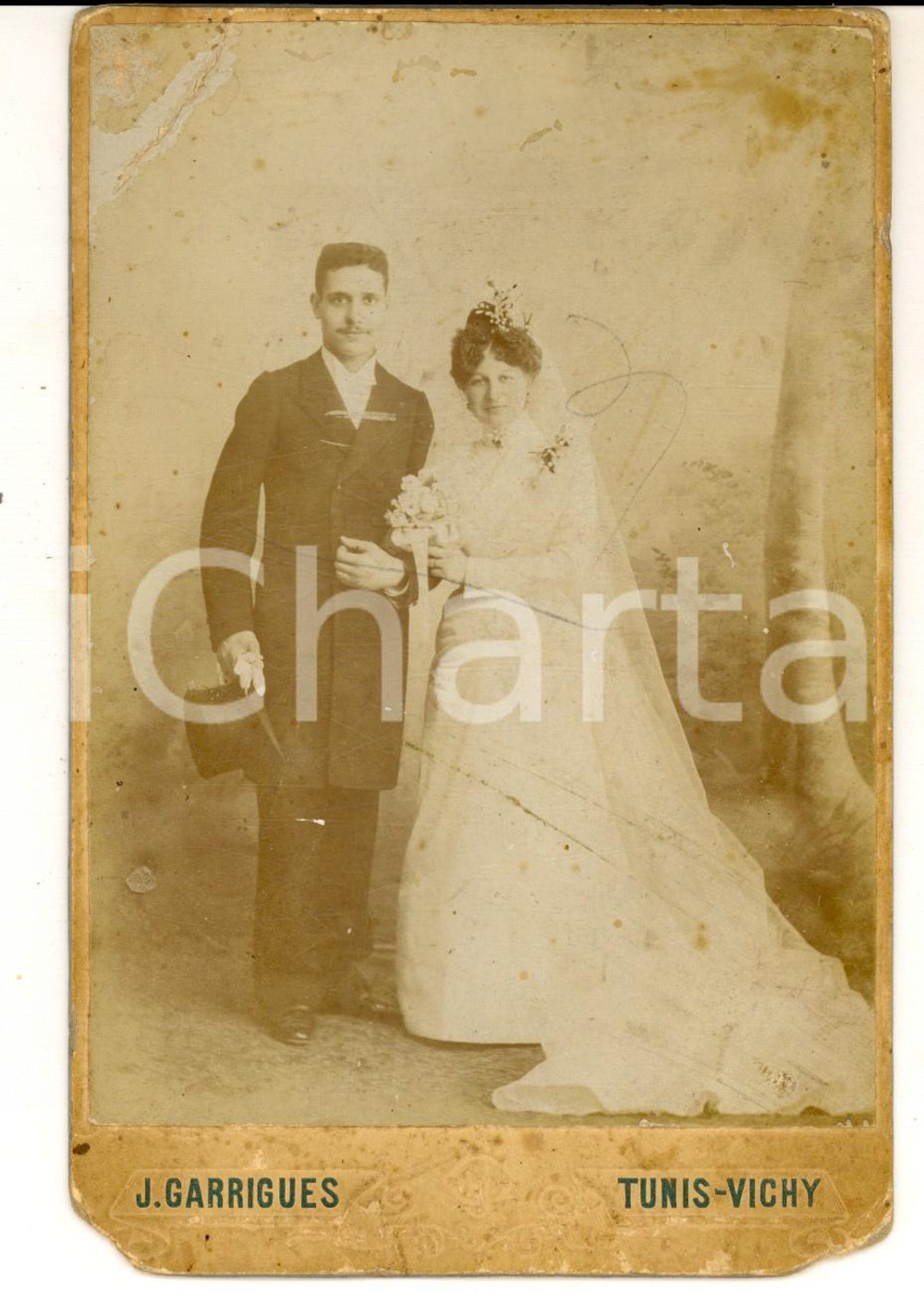 Fotografia d epoca originale 1900 ca TUNISI Coppia di sposi nel giorno delle nozze Fotografia J. GARRIGUES 1
