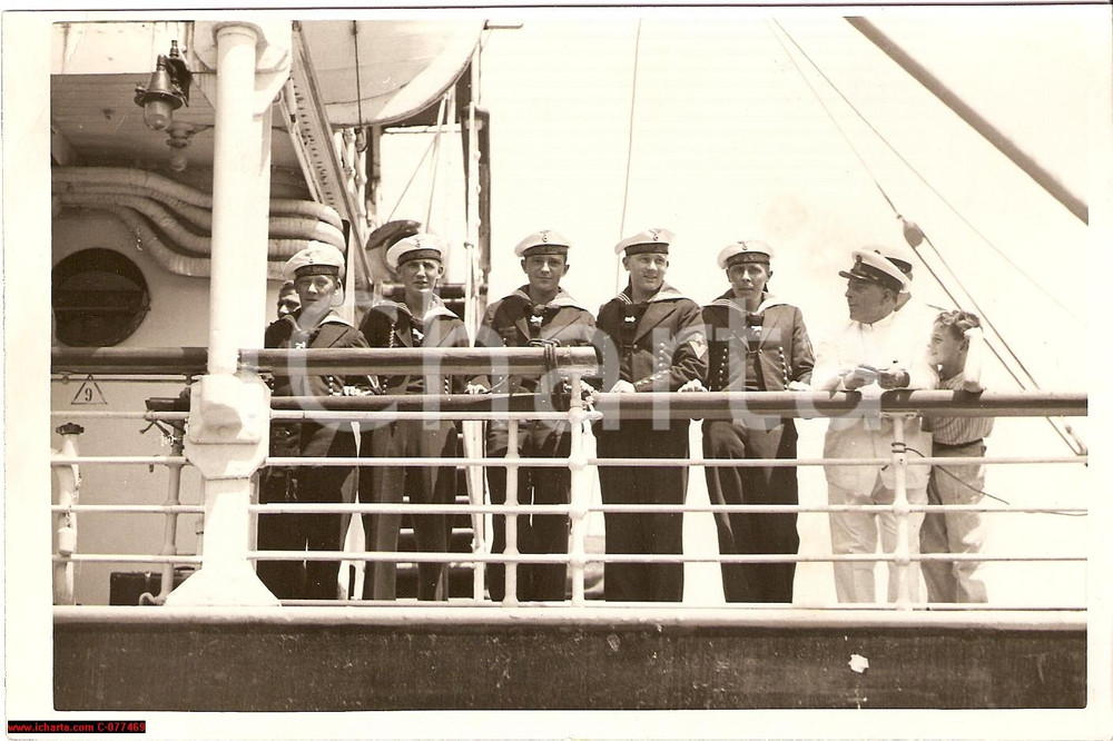 Fotografia d epoca originale 1937 Pocket battleship Deutschland Kriegsmarine Crew 1
