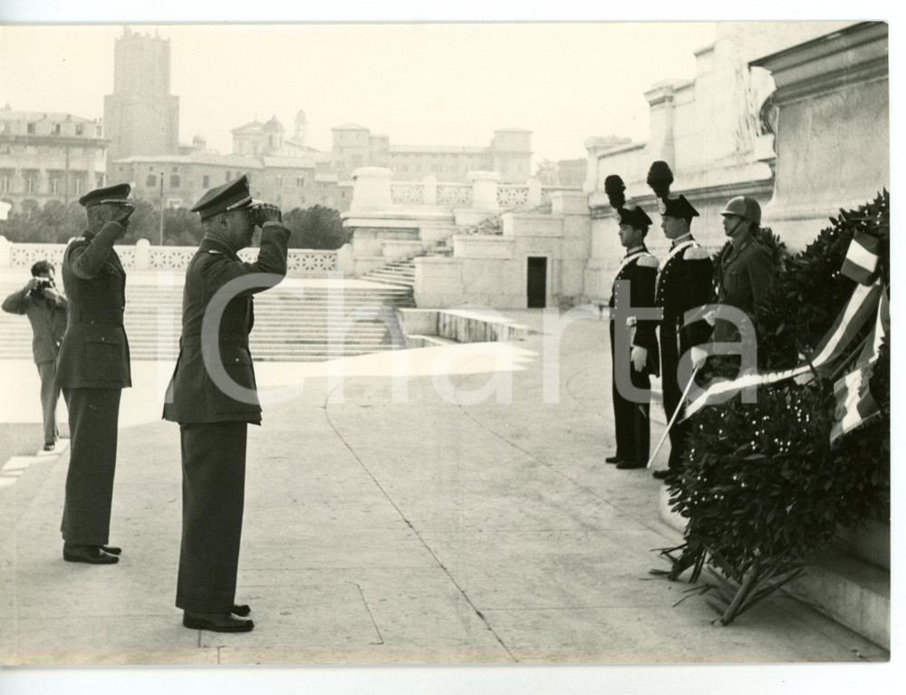 1953 ROMA Tomba MILITE IGNOTO Luigi Efisio MARRAS si congeda dalle Forza Armate