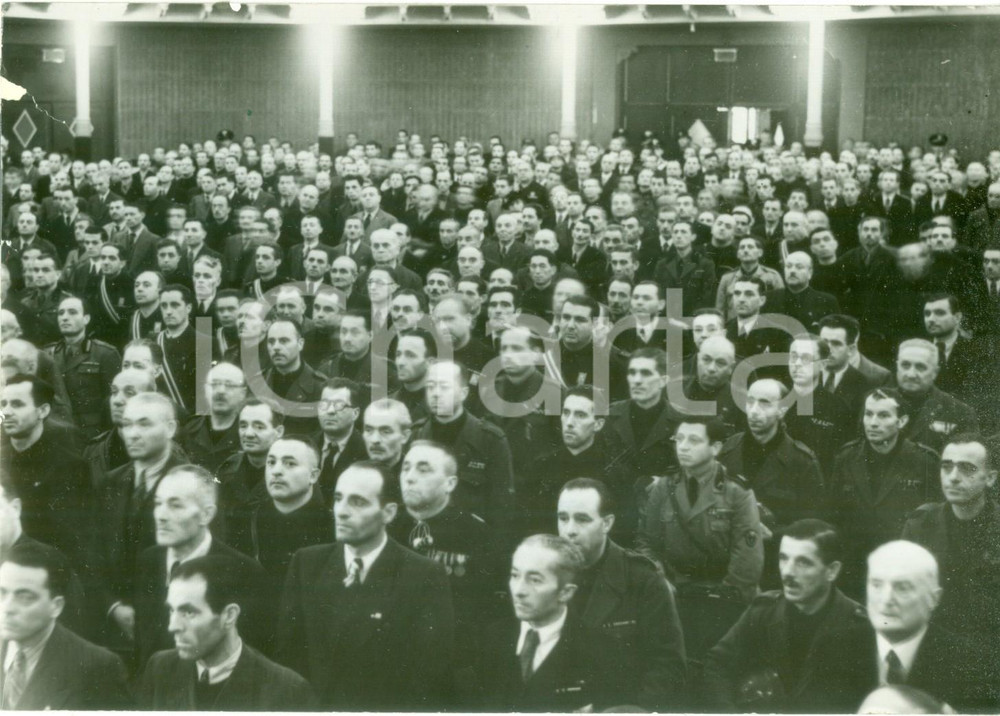 Fotografia d epoca originale 1938 MILANO Riunione dei Combattenti al Teatro DAL VERME Fotografia 1