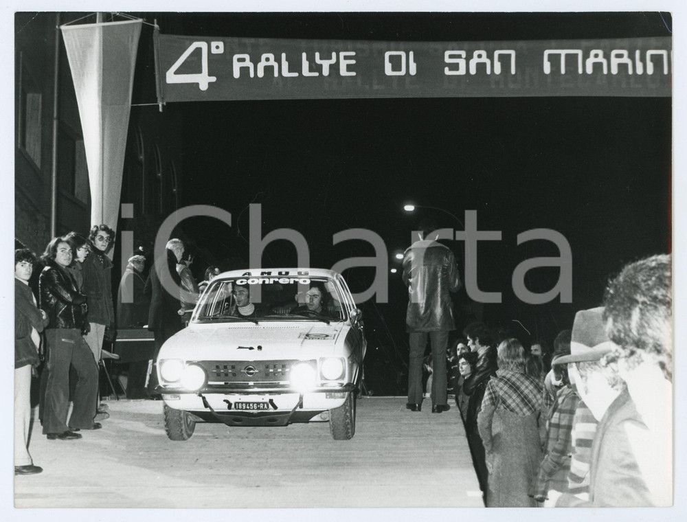 Fotografia d epoca originale 1975 ca 4Â° Rally SAN MARINO OPEL Kadett alla partenza Foto JOLLY CLUB 1