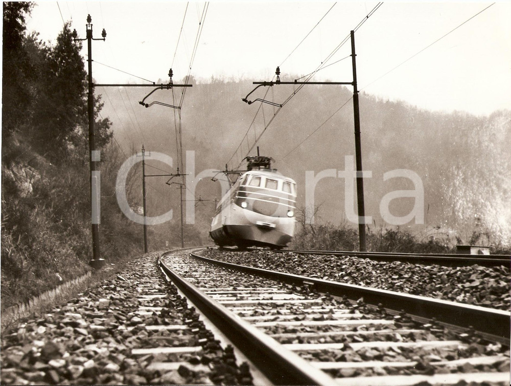 Fotografia d'epoca originale 1970 ca FF.SS. Automotrice FIAT Y 0160 Collaudo Prototipo PENDOLINO *Foto 1
