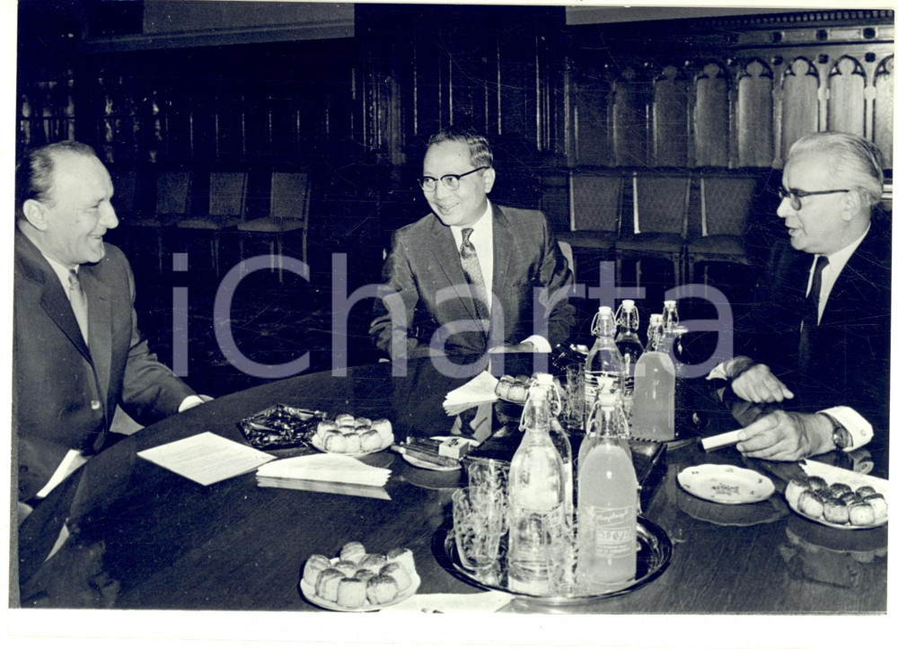 1963 BUDAPEST (UNGHERIA) János KADAR - U THANT - János PETER - Foto 18x13