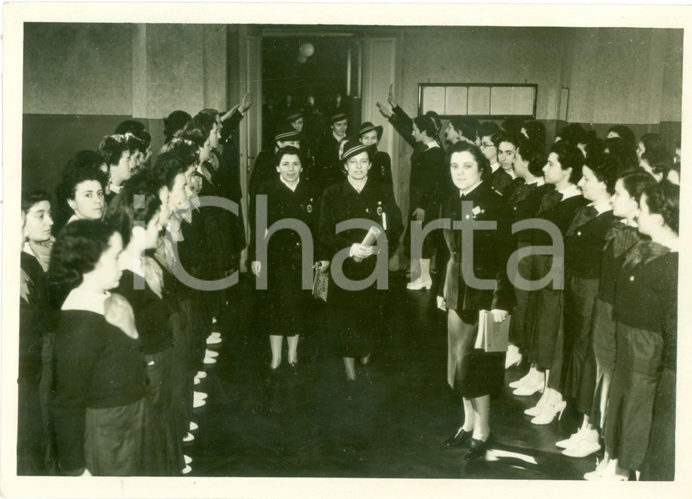 Fotografia d epoca originale 1939 ROMA Fronte Lavoro Femminile Tedesco visita scuola SAN GREGORIO AL CELIO 1