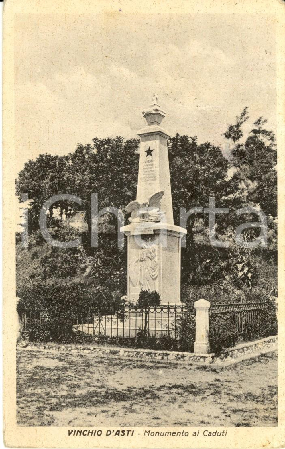 Cartolina originale da collezione 1948 VINCHIO D'ASTI (AT) Veduta del monumento ai Caduti *Cartolina postale FP VG 1