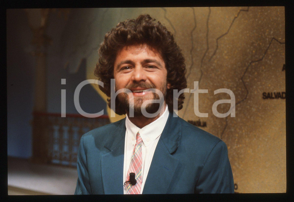 35mm vintage slide* 1984 "TE LO DO IO IL BRASILE" Beppe GRILLO in scena (11)