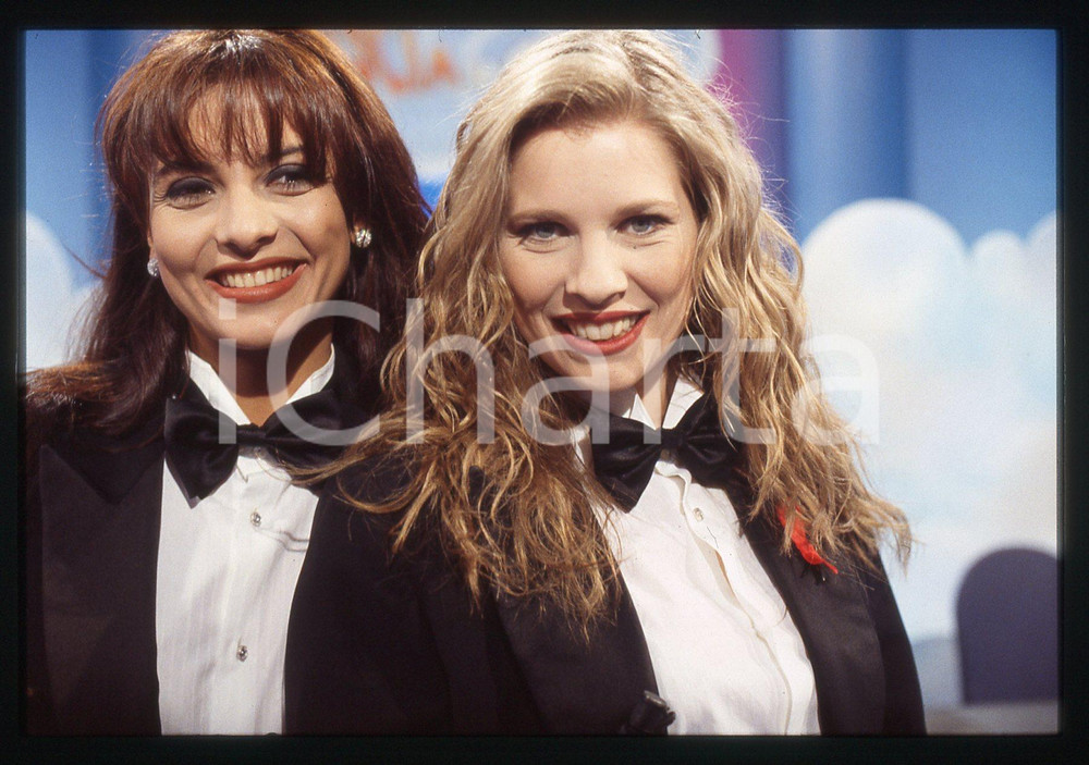 35mm vintage slide* 1995 STRISCIA LA NOTIZIA - Laura FREDDI e Miriana TREVISAN 8