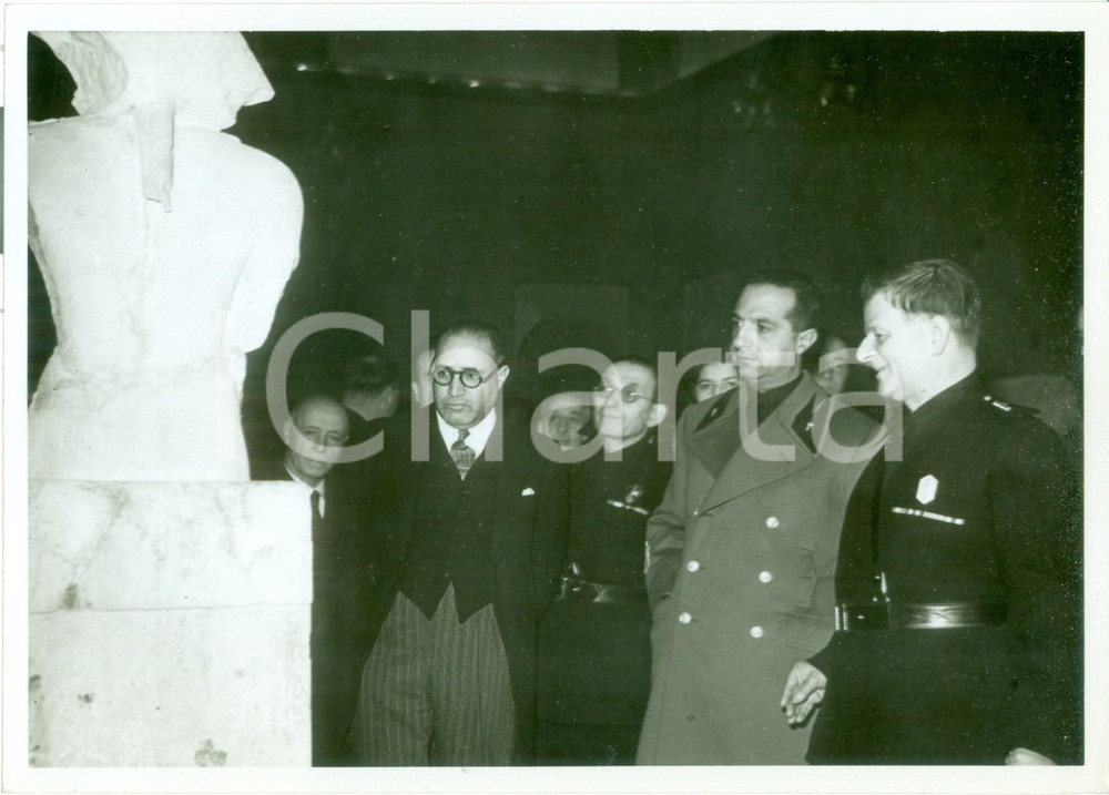 Fotografia d epoca originale 1938 MILANO Ministro Giuseppe BOTTAI al Castello SFORZESCO Fotografia 1