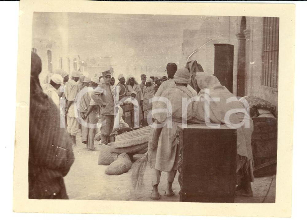 Fotografia d epoca originale 1912 HOMS LIBIA Militari tra i libici alla colonia italiana Foto 1