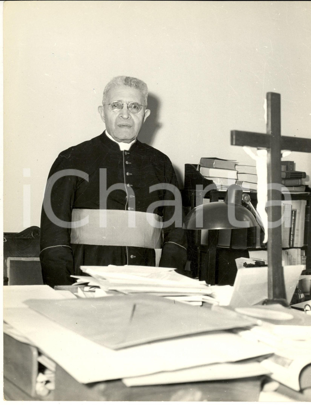 Fotografia d epoca originale 1959 ROMA Ritratto card. Domenico TARDINI nel suo studio  Fotografia 21x27 1