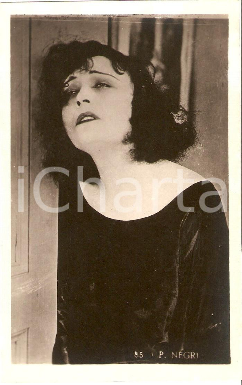 Cartolina originale da collezione 1925 ca CINEMA Actress Pola NEGRI Portrait *Cartolina FP VG 1