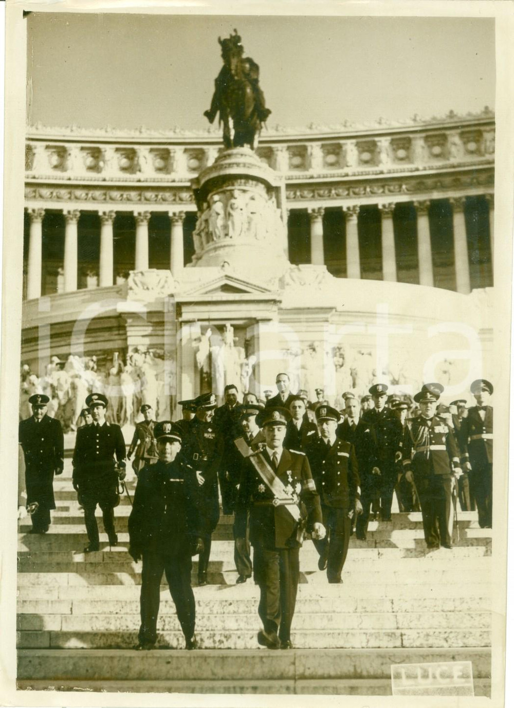 Fotografia d epoca originale 1939 ROMA Ministro Esteri ROMANI Grigore GAFENCU al Milite Ignoto Fotografia 1