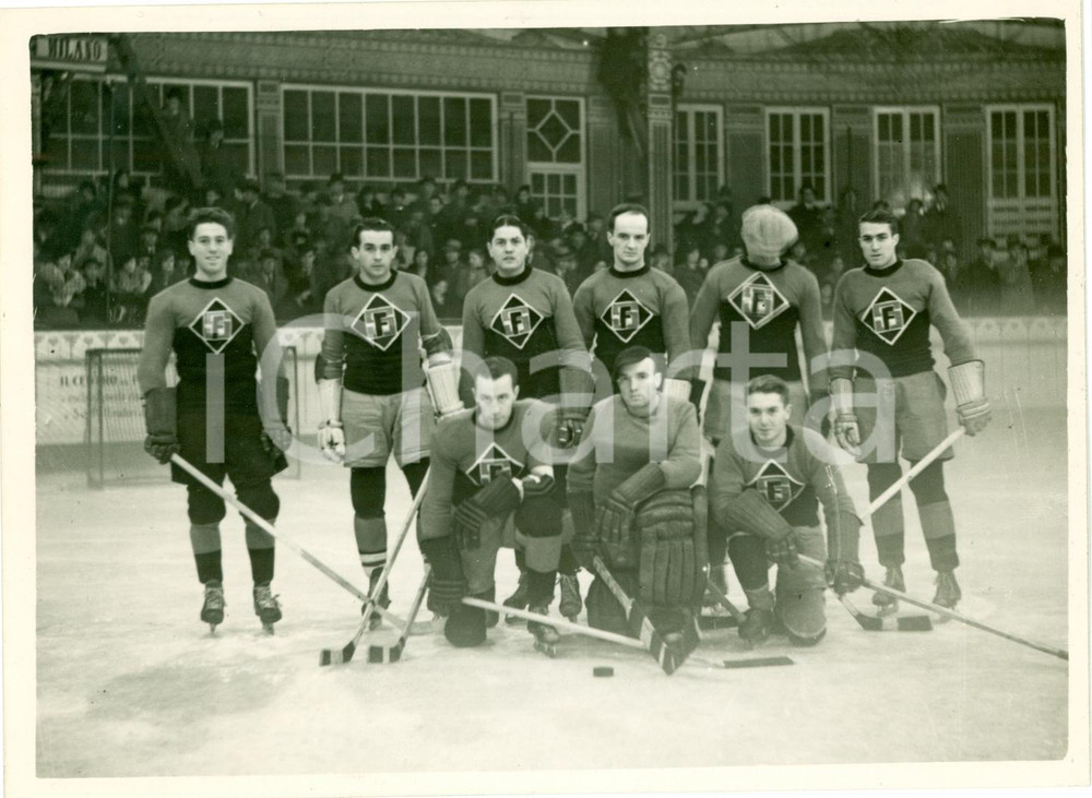 Fotografia d epoca originale 1934 MILANO Squadra francese HOCKEY su ghiaccio al Palazzo del Ghiaccio Foto 1