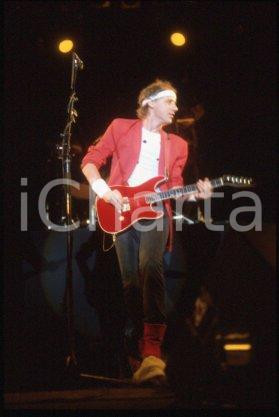 35mm vintage slide* 1985 MUSIC British rock band DIRE STRAITS Mark KNOPFLER (5)