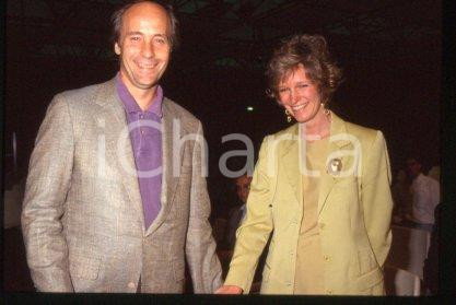 35mm vintage slide* 1990 ca LITERATURE American writer Richard FORD & wife (10)
