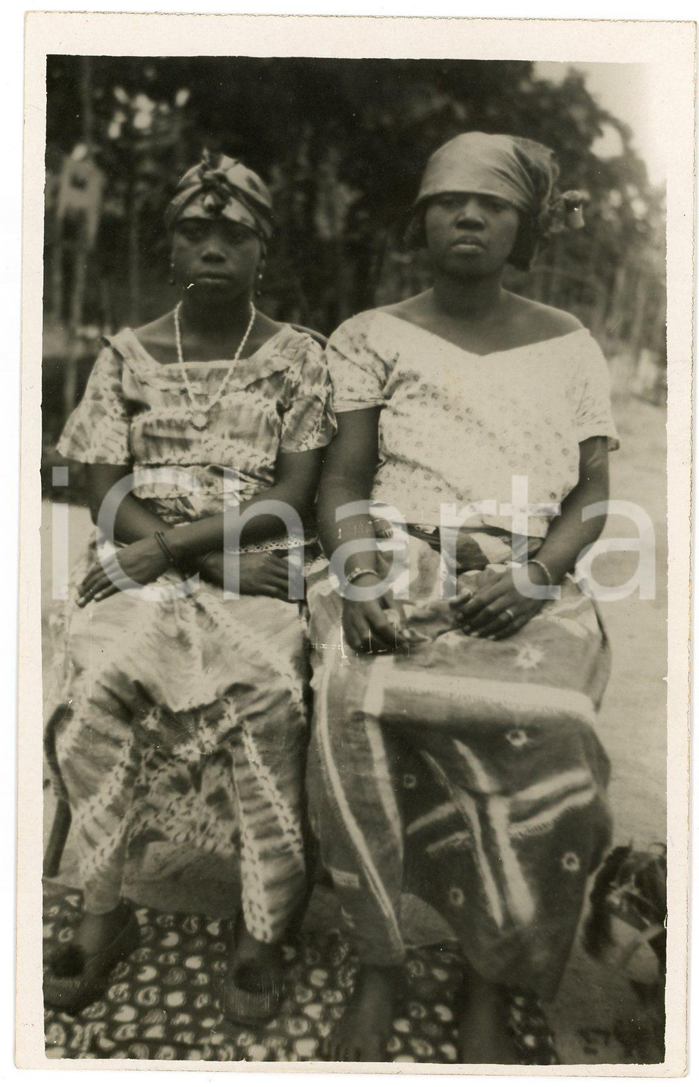1930 ca CONGO BELGE Deux femmes indigènes - Portrait - Photo 9x14 cm Fotografia d'epoca, in formato cartolina postale. GOOD/buono  Formato: 9x14 cm originale e autentica 1