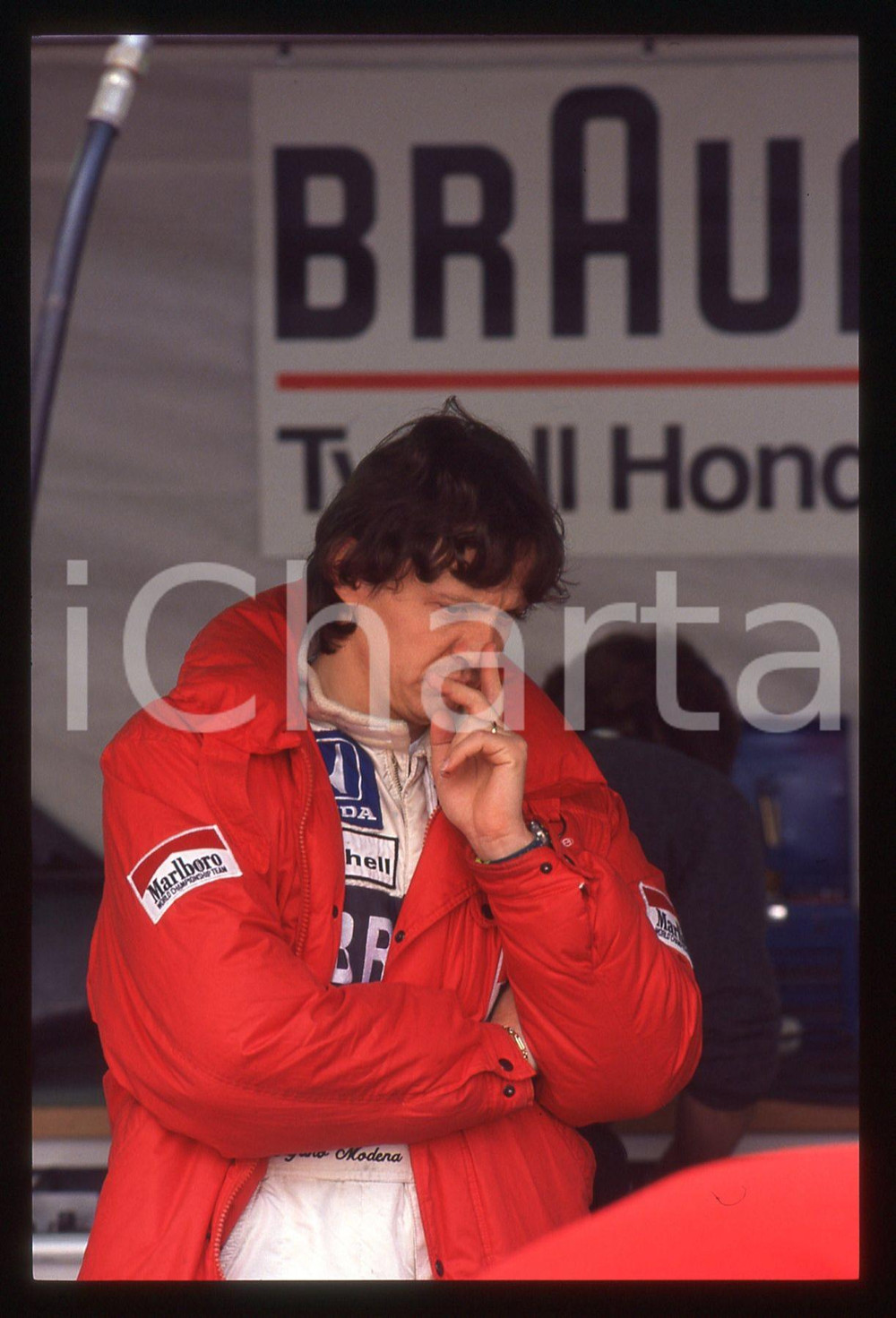 35mm vintage slide* 1991 FORMULA 1 - Stefano MODENA scuderia TYRRELL ai box (4)