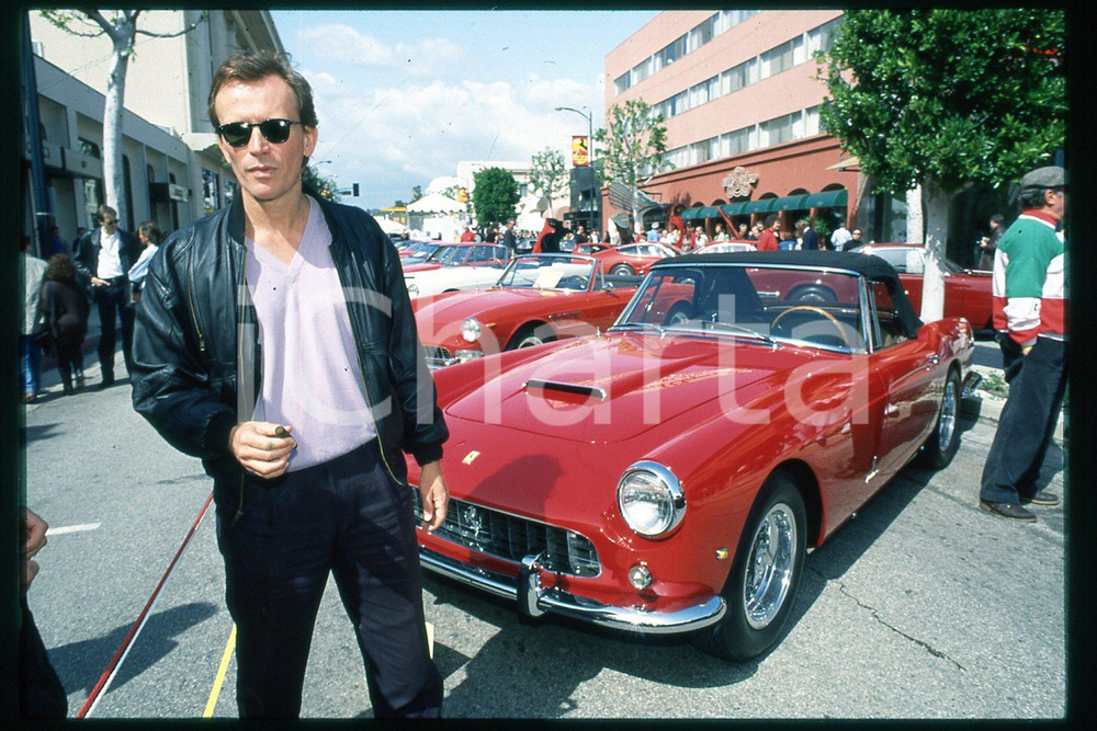 35mm vintage slide* 1988 CINEMA Actor Peter WELLER with FERRARI (68)