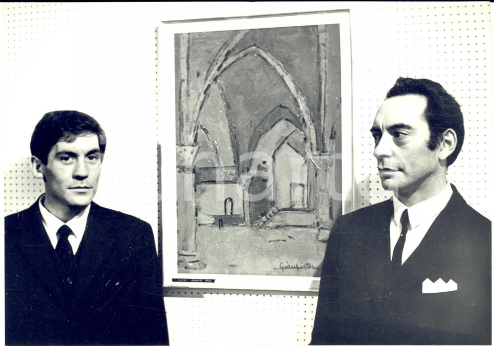 1966 LONDON Il pittore Gian PISTONE con il fratello alla sua personale *Foto