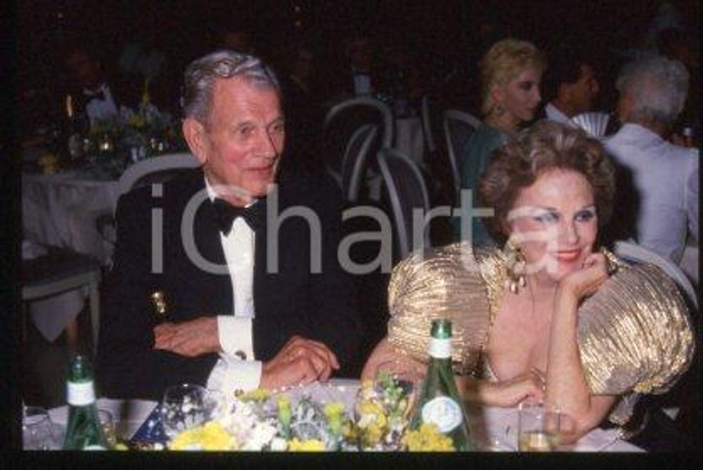 35mm vintage slide* 1981 ca CANNES Joseph COTTEN and Patricia MEDINA (28)