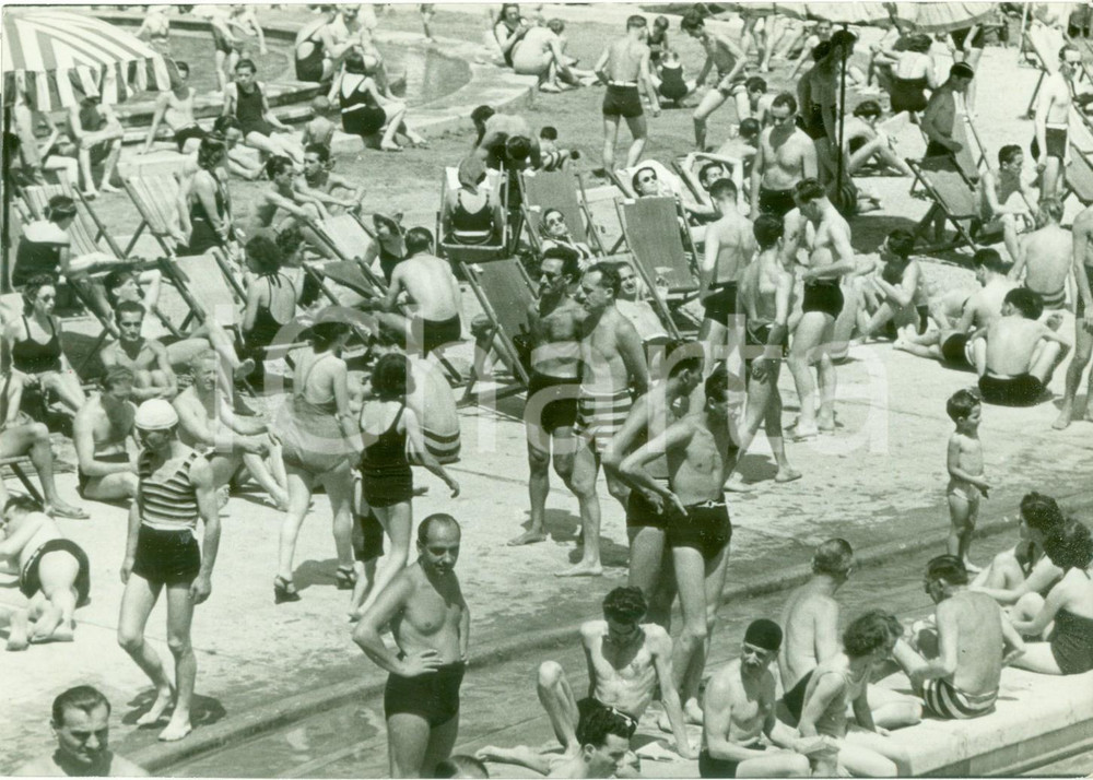 Fotografia d epoca originale 1938 MILANO Bagnanti in costume all Idroscalo Fotografia 1