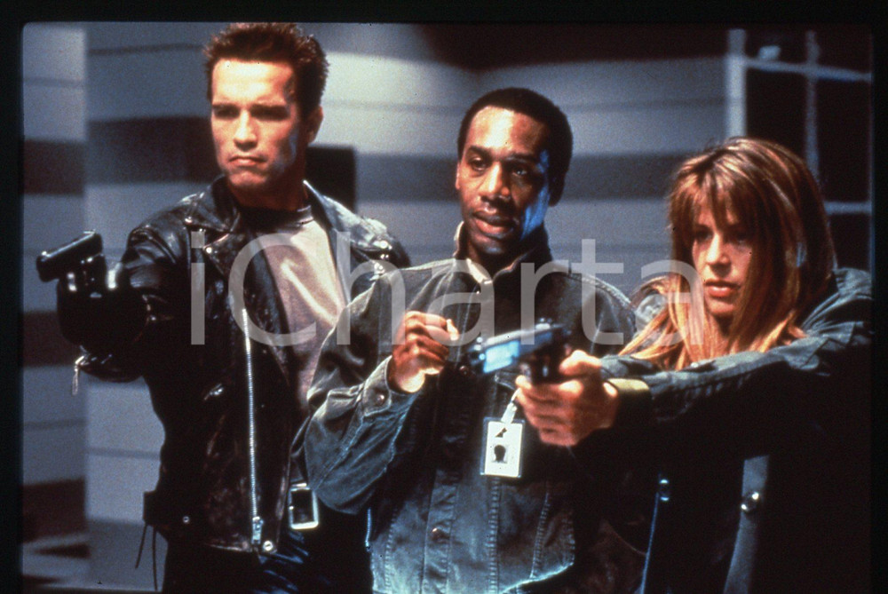 35mm vintage slide* 1991 TERMINATOR 2 - Arnold SCHWARZENEGGER e Linda HAMILTON