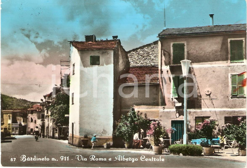 Cartolina originale da collezione 1959 BARDINETO SV Via Roma e ALBERGO CENTRALE Animata Cartolina FG VG 1