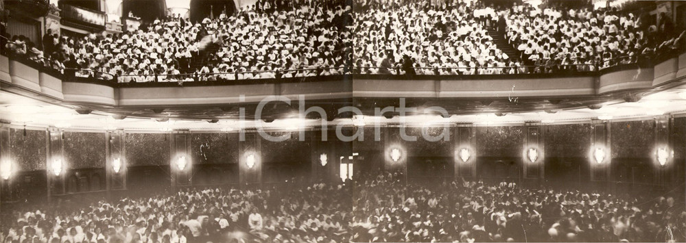 Fotografia d epoca originale 1932 MILANO Giovani Fasciste al Teatro ODEON per celebrare Marcia su ROMA Foto 1