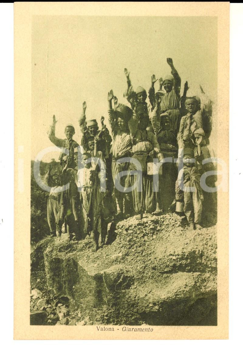 Cartolina originale da collezione 1930 ca COSTUMI VALONA ALBANIA Il giuramento dei ragazzi Cartolina FP NV 1