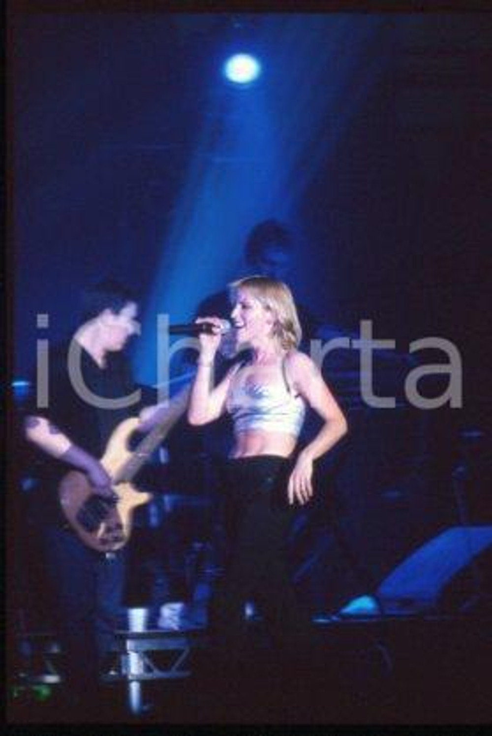 35mm vintage slide* 1998 OSLO Nobel Peace Prize Concert Dolores O'RIORDAN (58)