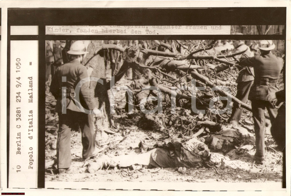 Fotografia d'epoca originale 1943 ANVERSA Attacco aviazione anglo-americana 1