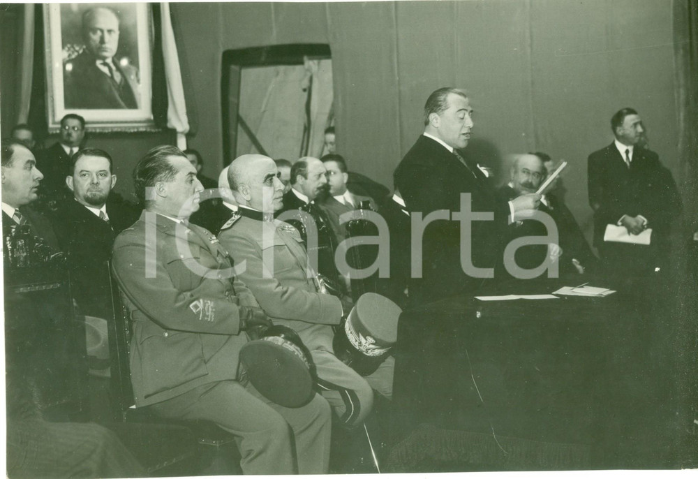 Fotografia d epoca originale 1931 MILANO Bruno FORNACIARI a premiazione Battaglia del Grano al Teatro MANZONI 1