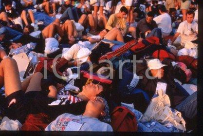 35mm vintage slide* 1997 PARIS - people at the mass of POPE JOHN PAUL II (4)