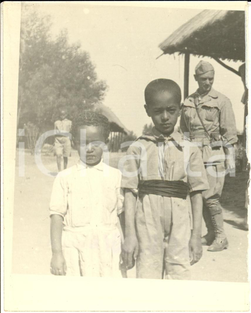 Fotografia d epoca originale 1937 ETIOPIA I figli del Dejazmach Habte Maryam alla Scuola Italiana VERA FOTO 1