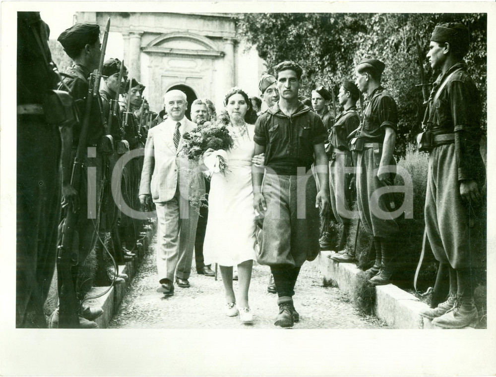 Fotografia d epoca originale 1937 SIRACUSA Matrimonio giovane Fascista al CAMPO D ARMI Fotografia 1