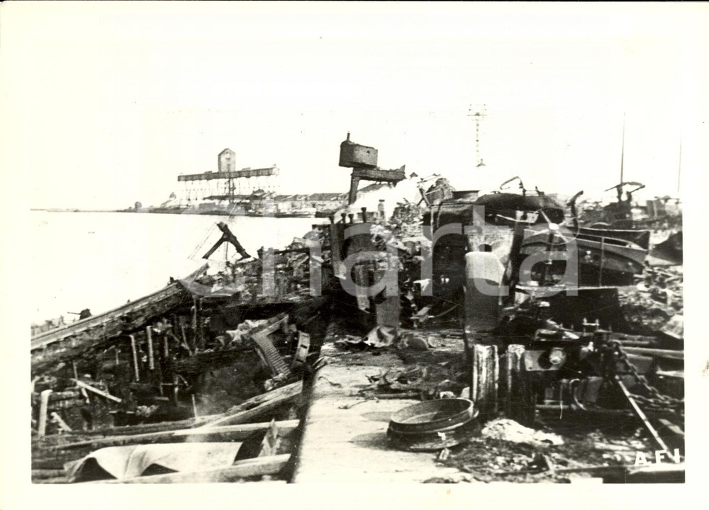 Fotografia d epoca originale 1941 ODESSA WW2 Rottami esercito sovietico al porto TRANSNISTRIA liberata Foto 1