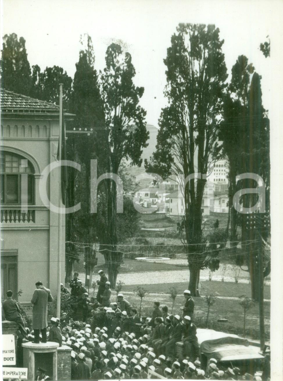 Fotografia d epoca originale 1935 ca NUXIS SARDEGNA Un lembo del paradiso Cerimonia per il DUCE Fotografia 1