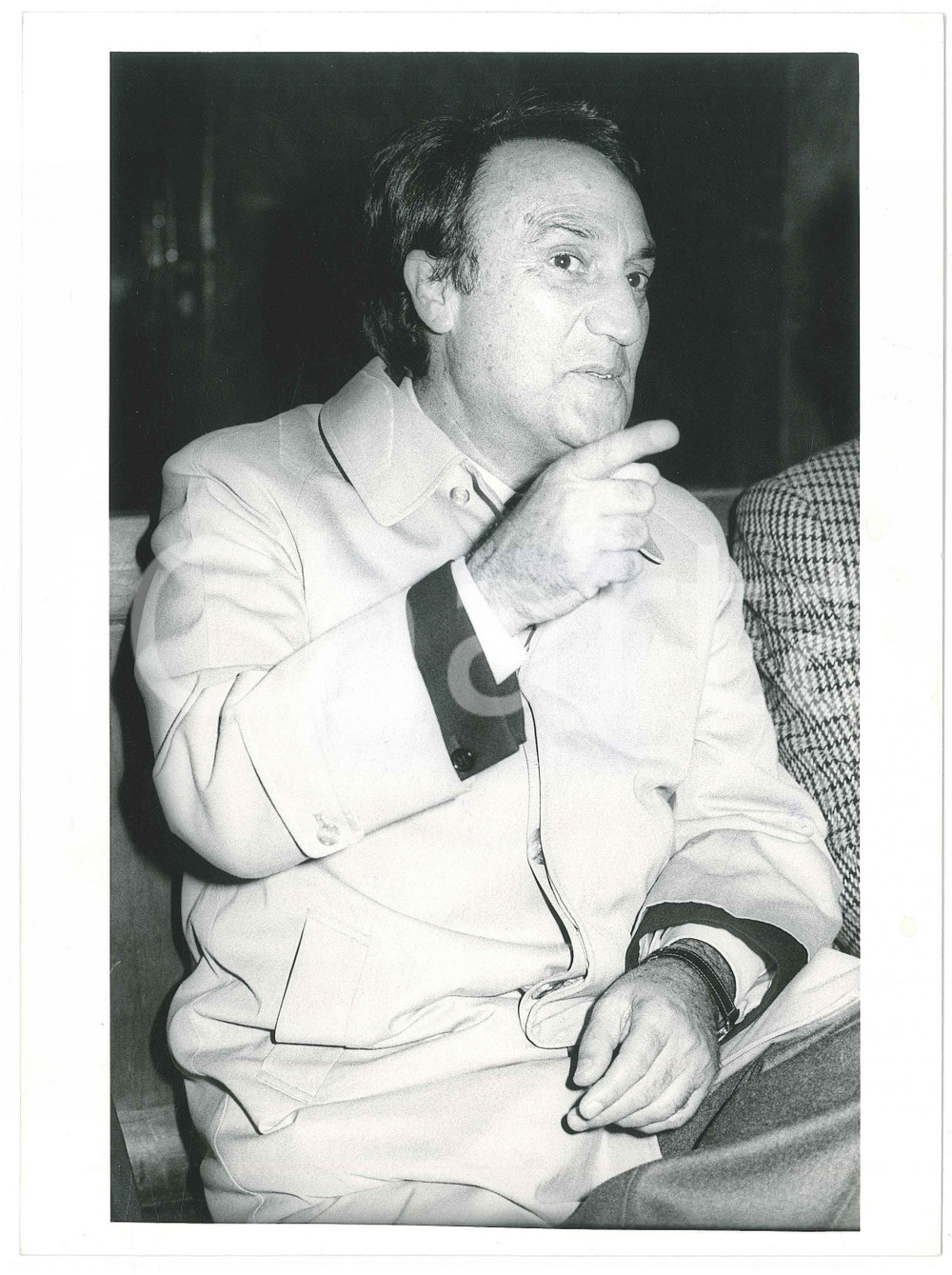 Materiale cinematografico d’epoca 1986 ITALIA  COSTUME Emilio FEDE Ritratto del giornalista  Foto 18x24 cm 1 1