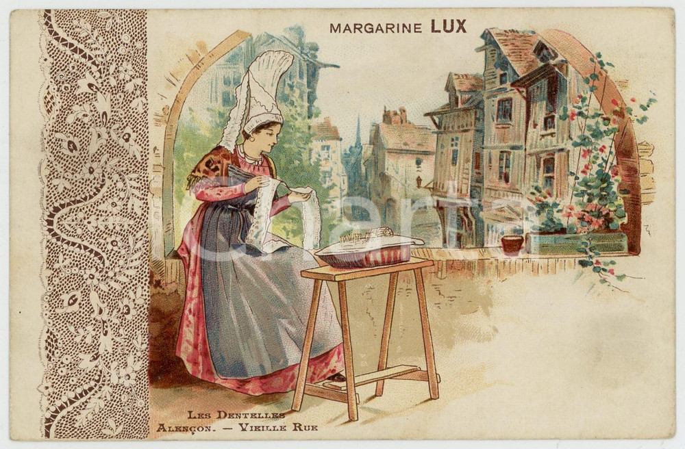 1905 ca LES DENTELLES - ALENÇON - Vieille rue - Postcard MARGARINE LUX Cartolina postale originale d'epoca, pubblicitaria della "Margarina Lux" della ditta E. &amp; P. Meeus di Schooten-lez-Anvers, non viaggiata. POOR/danneggiato piccola impressione di inchiostro al verso; piegature; minimi residui al verso Formato: 14x9 cm originale e autentica 1