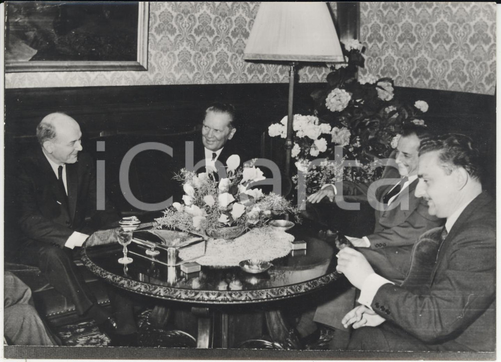 Fotografia d epoca originale 1963 BELGRADO Maresciallo TITO Dean RUSK KoÄa POPOVIC Bogdan CRNOBRNJA Foto 1