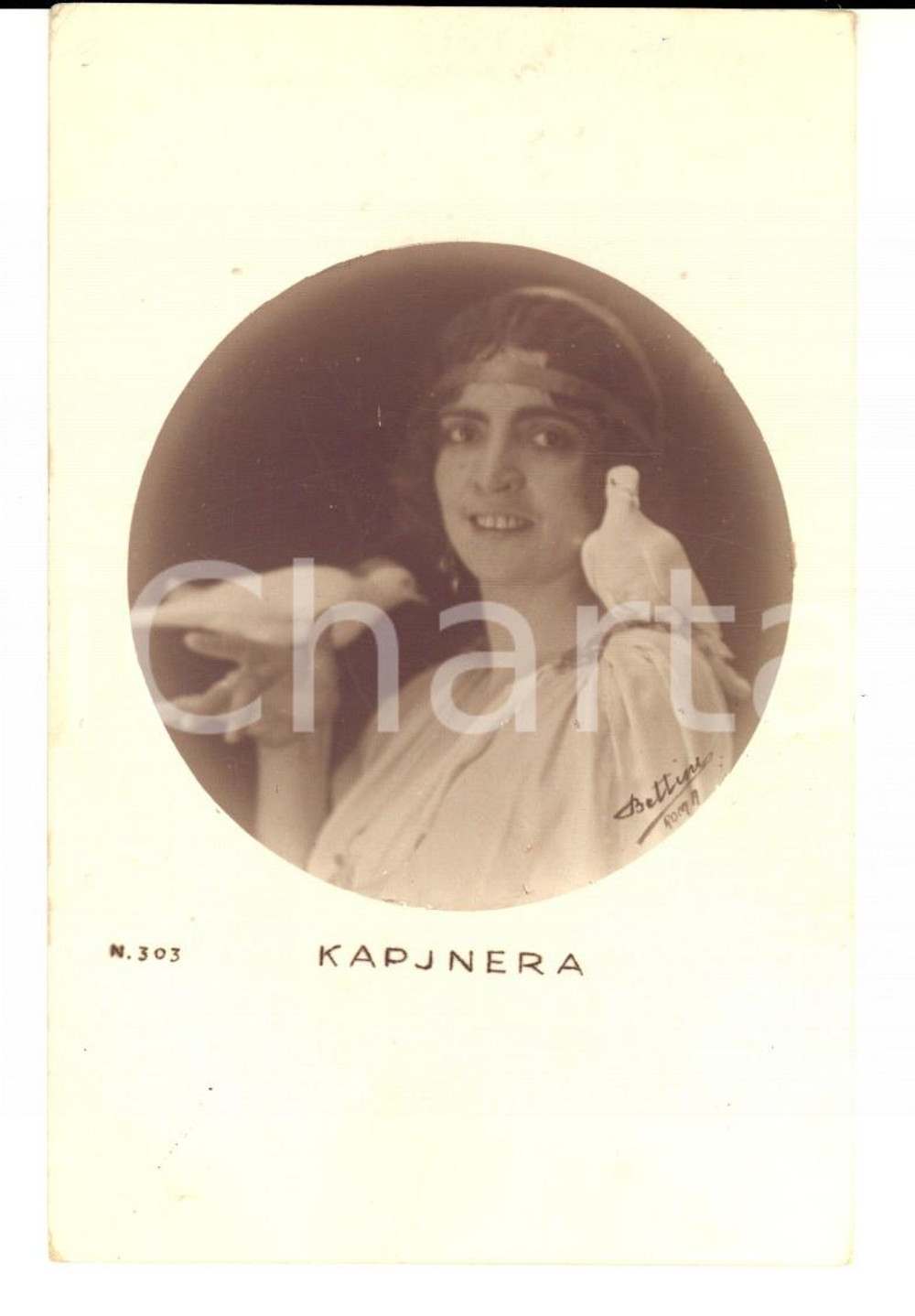 Cartolina originale da collezione 1910 ca Attrice KAPJNERA posa con due colombe *Cartolina VINTAGE RARA FP 1