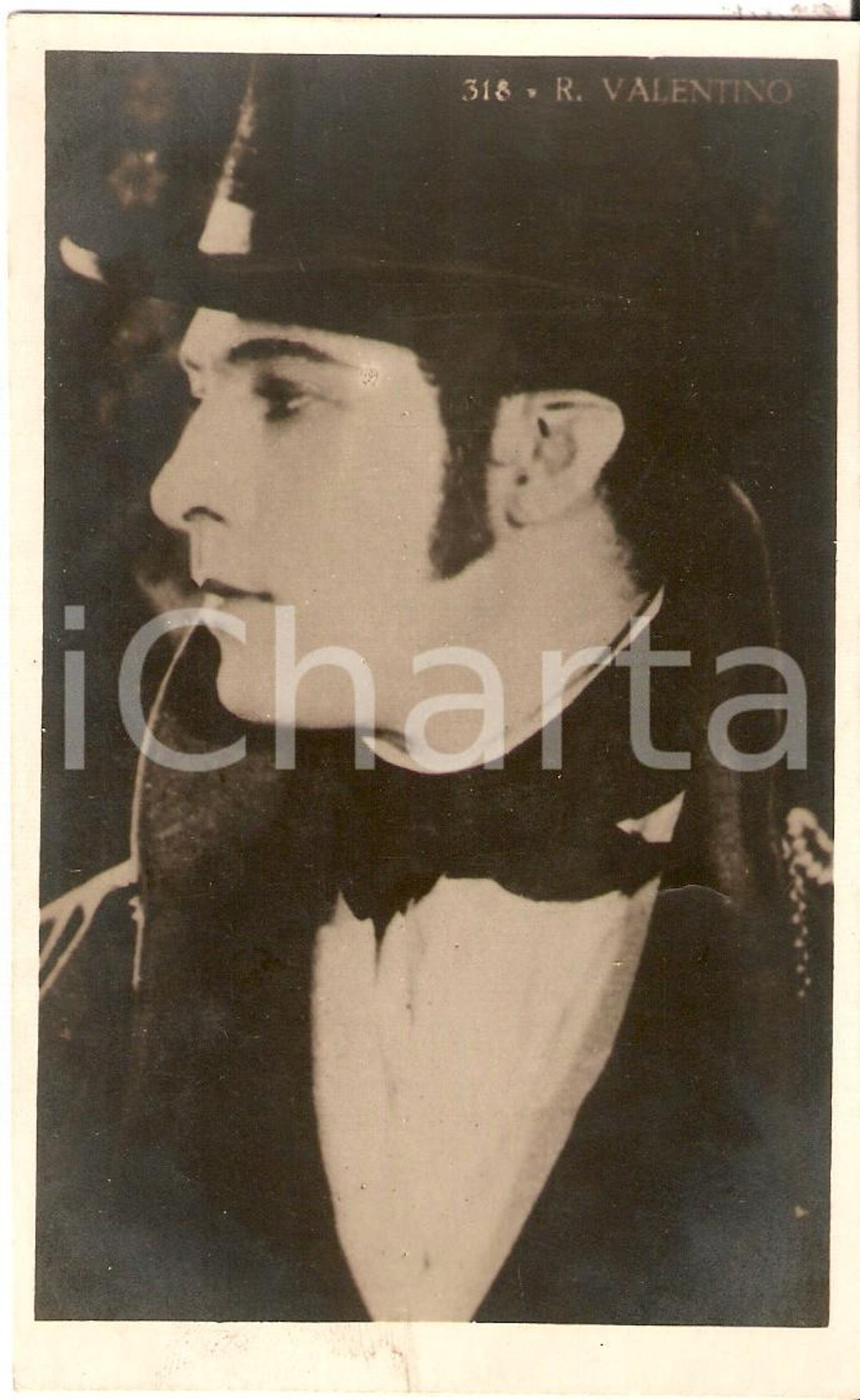 Cartolina originale da collezione 1925 ca CINEMA Rodolfo VALENTINO con cappello e basettoni Cartolina FP NV 1