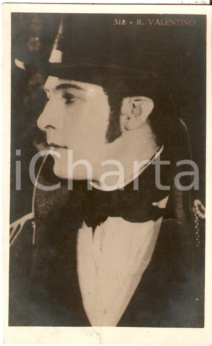 Cartolina originale da collezione 1925 ca CINEMA Rodolfo VALENTINO con cappello e basettoni Cartolina FP NV 1