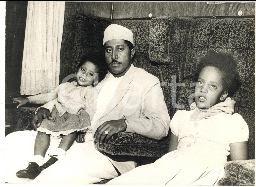 1964 UK Jamshīd bin ʿAbdullāh Āl Saʿīd sultano di Zanzibar in esilio - Foto