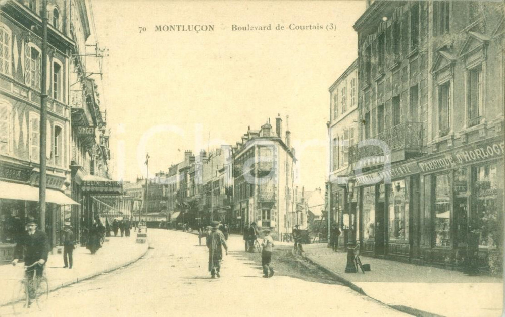Cartolina originale da collezione 1930 ca MONTLUÃ‡ON FRANCE Boulevar de COURTAIS Cartolina ANIMATA FP NV 1